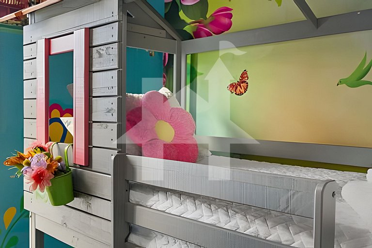 Casa 6Q Temática Disney c/ Piscina