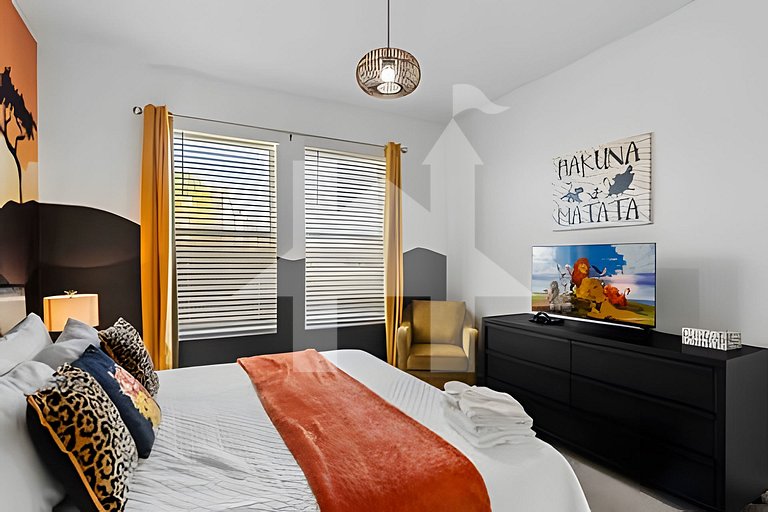 6BR Disney-Themed Villa + Pool & Game Room