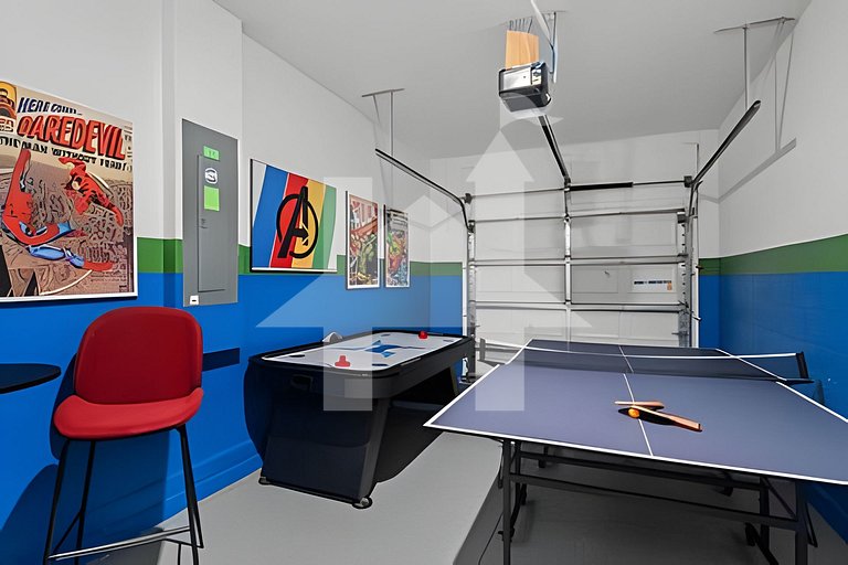 6BR Disney-Themed Villa + Pool & Game Room