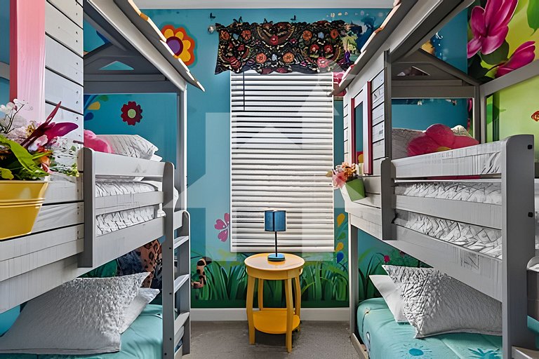 Casa 6Q Temática Disney c/ Piscina