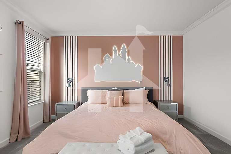 Casa 6Q Temática Disney c/ Piscina