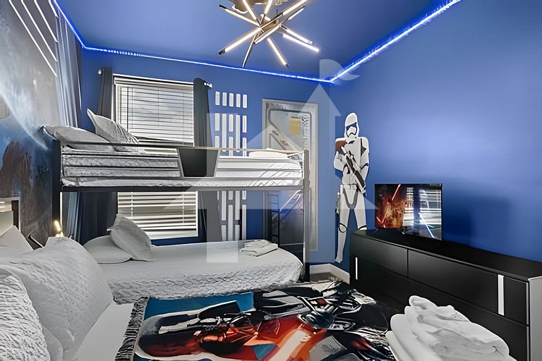 6BR Disney-Themed Villa + Pool & Game Room