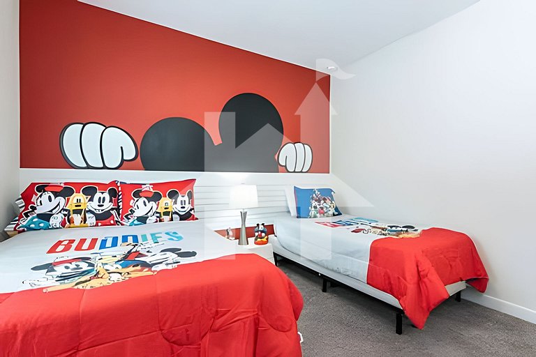 Vacation Home Near Disney, 5 bedrooms