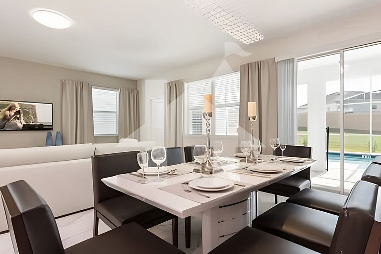 6BR Villa w/ Pool & Game Room near Disney