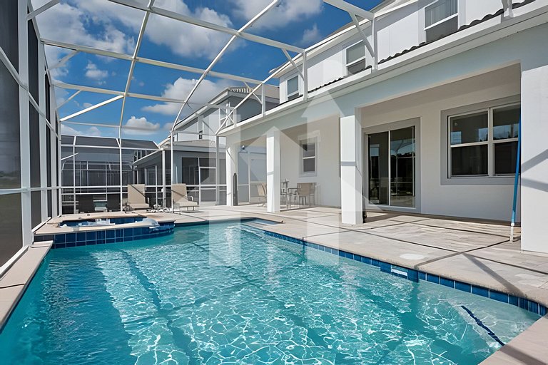 6BR Villa w/ Pool & Game Room near Disney