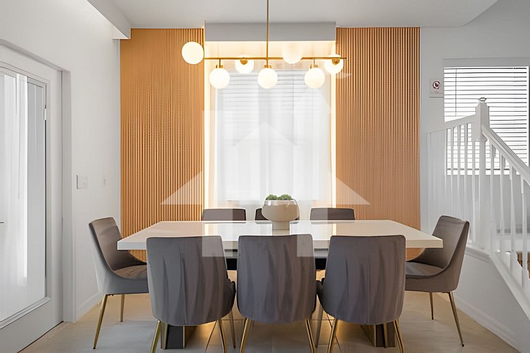 Vacation Home Near Disney, 5 bedrooms