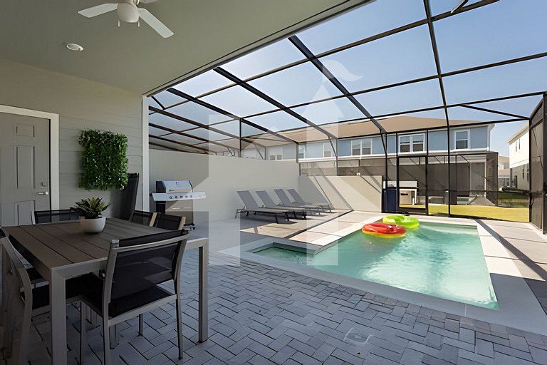 Vacation Home Near Disney, 5 bedrooms