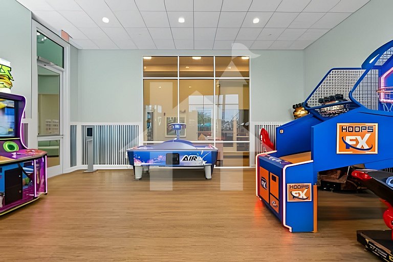 Disney 5BR Resort Home + Lazy River & Mini Golf