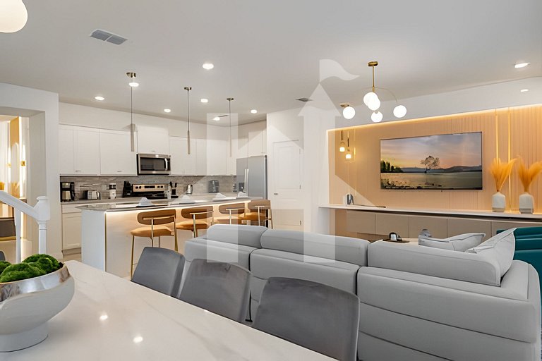 Vacation Home Near Disney, 5 bedrooms