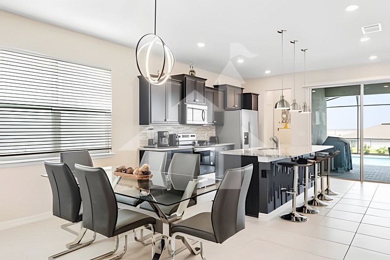 Vacation Home Near Disney, 5 bedrooms