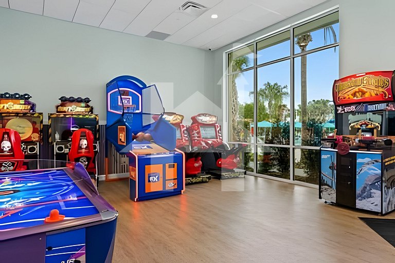 Vacation Home Near Disney, 5 bedrooms