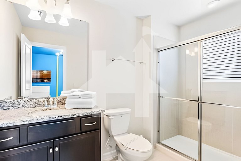 Vacation Home Near Disney, 5 bedrooms