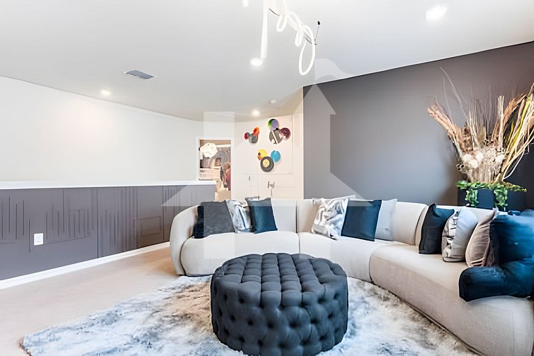 Vacation Home Near Disney, 5 bedrooms