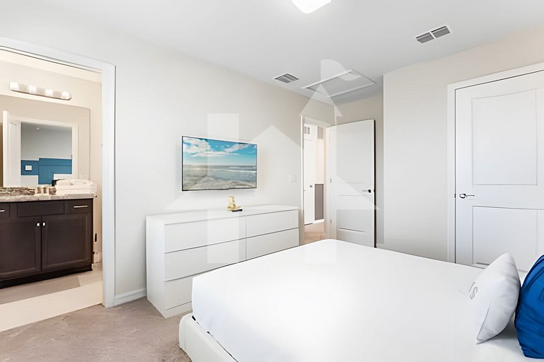 Vacation Home Near Disney, 5 bedrooms