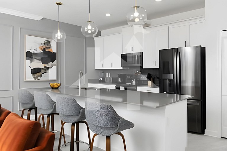 4BR w/ Pool + Mickey & Star Wars Rooms