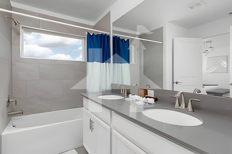 Casa 4Q c/ Piscina + Quartos Mickey e Star Wars