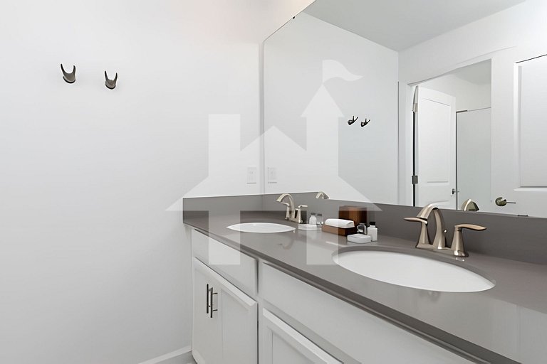 Casa 4Q c/ Piscina + Quartos Mickey e Star Wars