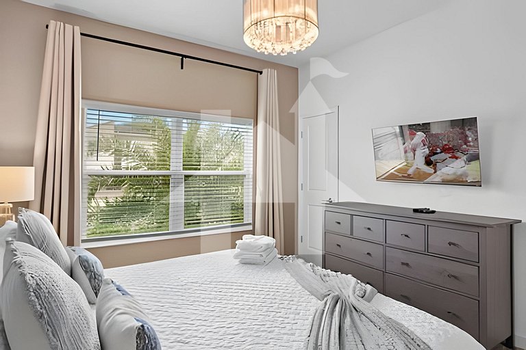 Disney Area ChampionsGate 4BR Townhome w/ Pool