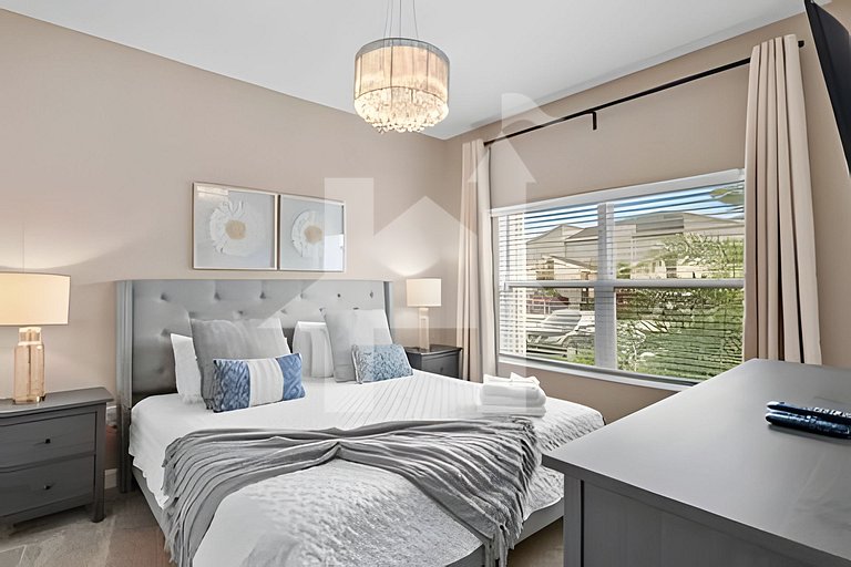 Disney Area ChampionsGate 4BR Townhome w/ Pool