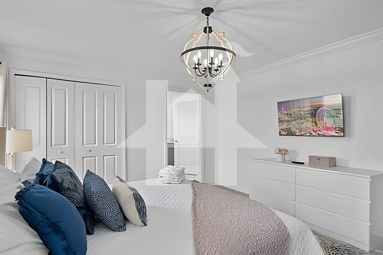 Disney Area ChampionsGate 4BR Townhome w/ Pool