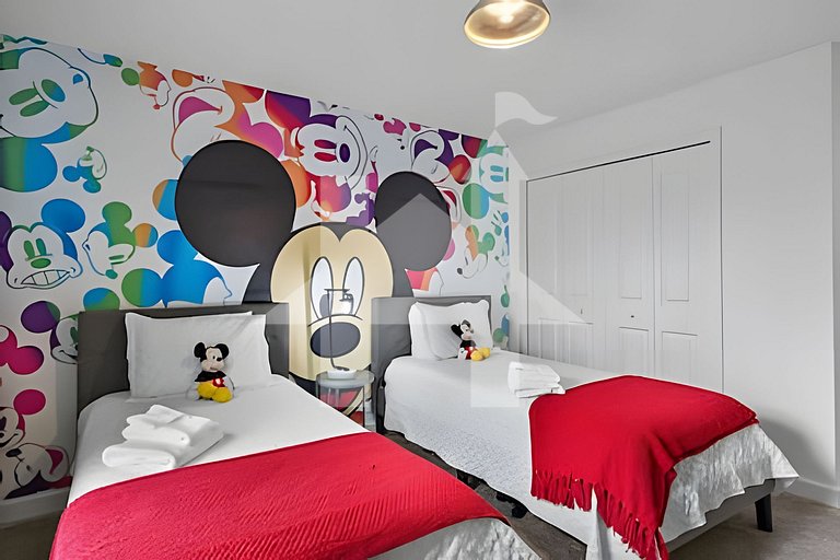 Disney Area ChampionsGate 4BR Townhome w/ Pool