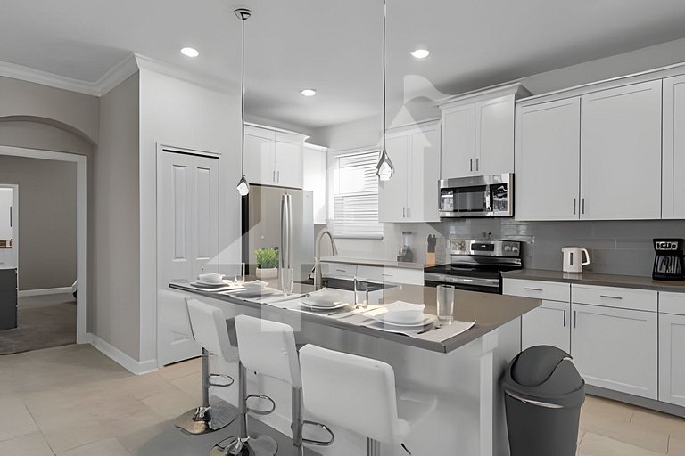 5BR Villa w/ Pool, Game Room + Themes Near Disney