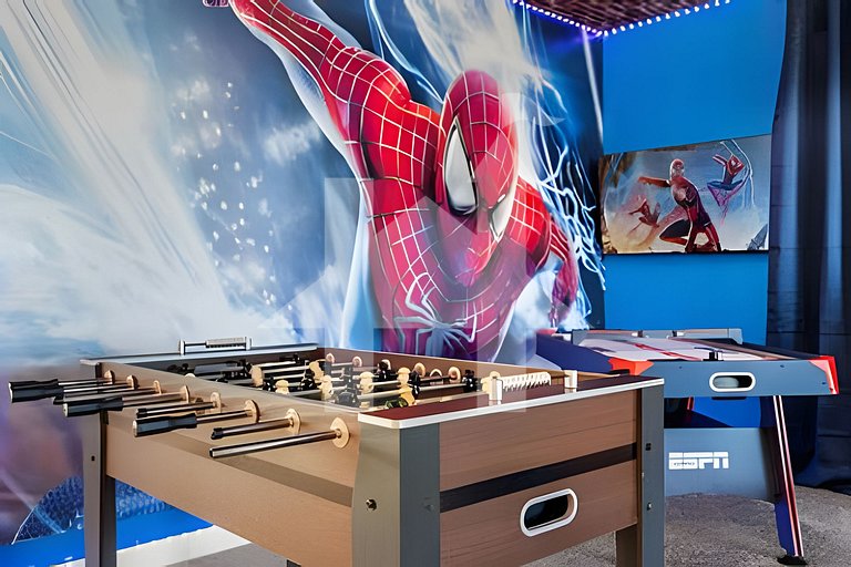 5BR Villa w/ Pool, Game Room + Themes Near Disney