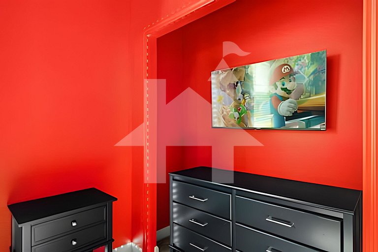 5BR Villa w/ Pool, Game Room + Themes Near Disney