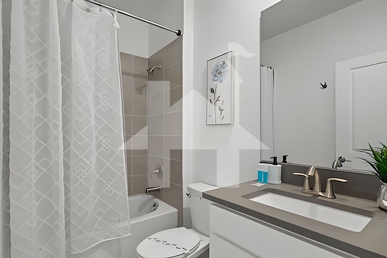 5BR Villa w/ Pool, Game Room + Themes Near Disney