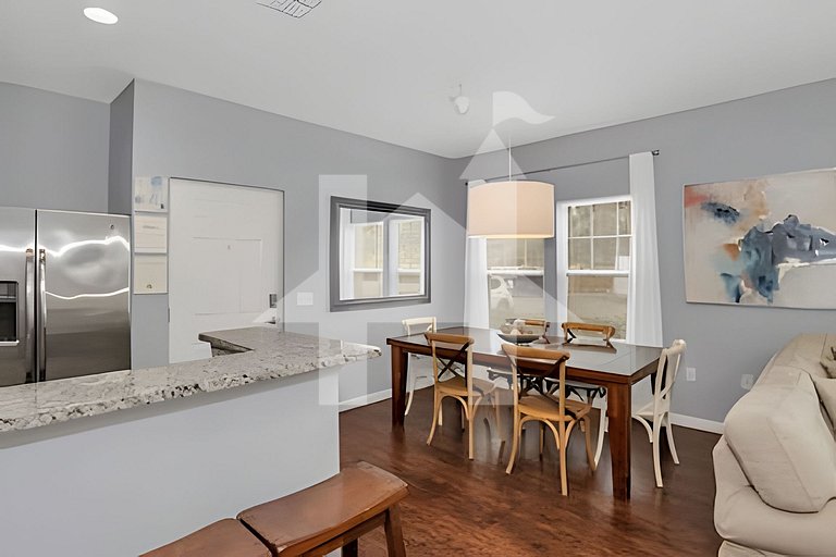 Stylish 4BR Townhome – 10 Min to Disney!