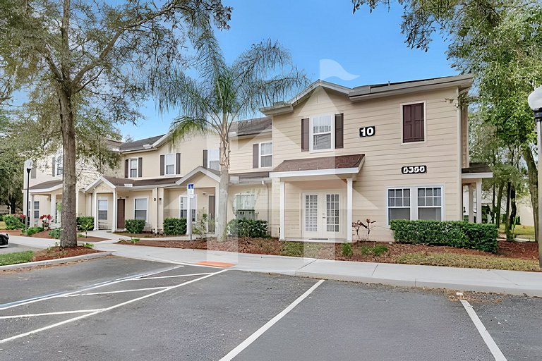 Vacation Home Near Disney, 4 bedrooms