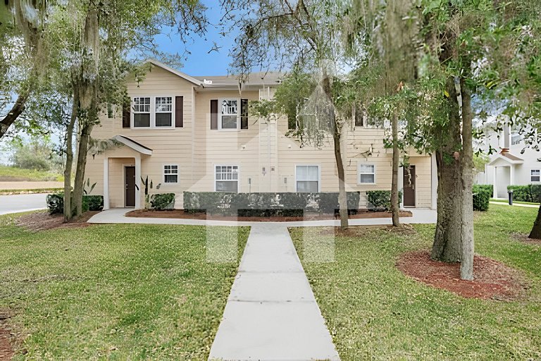 Stylish 4BR Townhome – 10 Min to Disney!