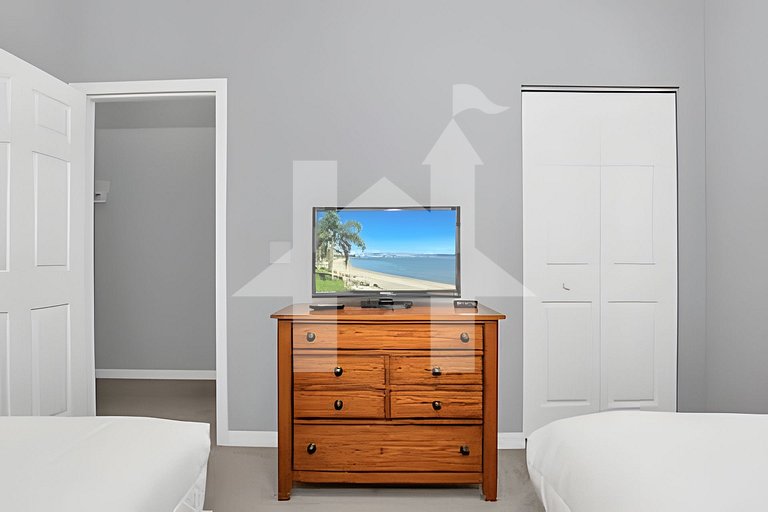 Vacation Home Near Disney, 4 bedrooms