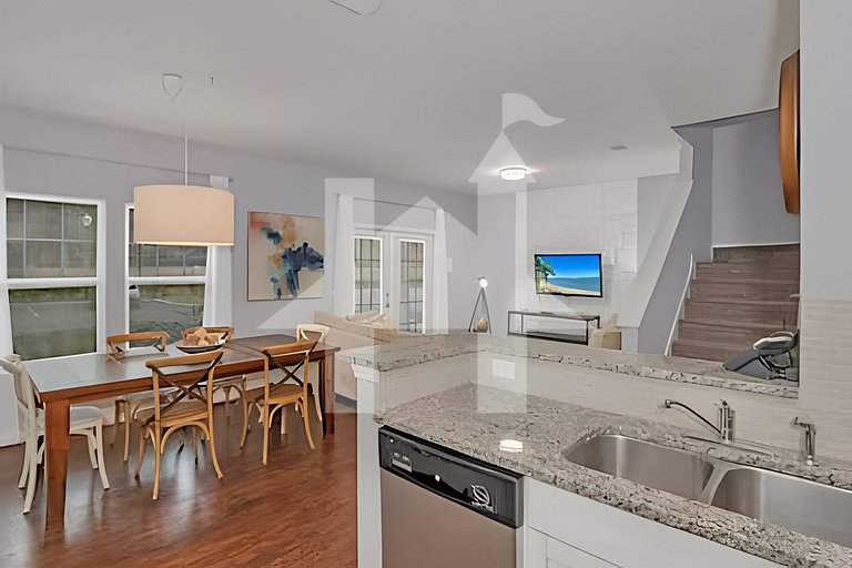 Stylish 4BR Townhome – 10 Min to Disney!