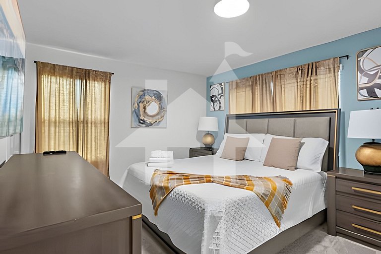 5BR Champions Gate w/ Pool + Avengers Room