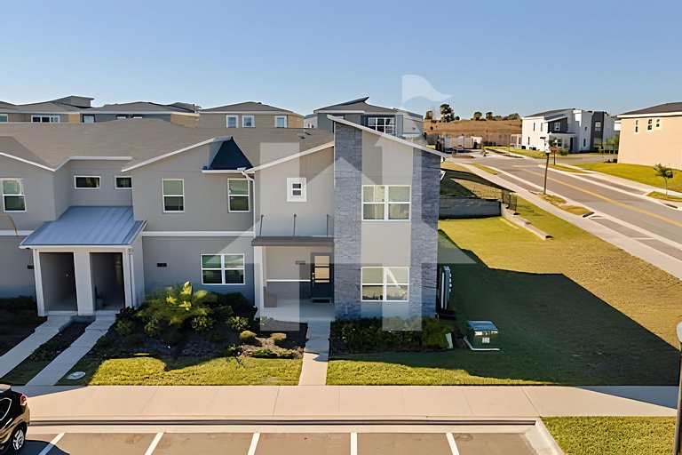 5BR Champions Gate w/ Pool + Avengers Room