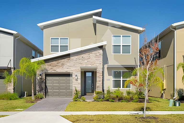 5BR Pool Home + Game Room @ Champions Gate