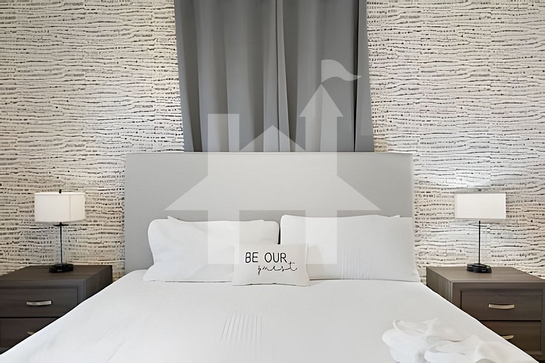 5BR Pool Home + Game Room @ Champions Gate