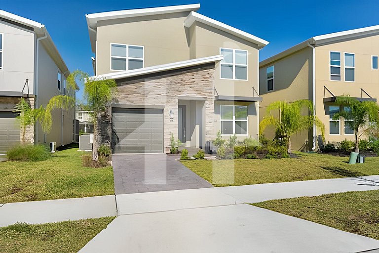 5BR Pool Home + Game Room @ Champions Gate