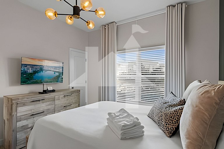 Disney-Area 4BR Townhome w/ Heated Pool