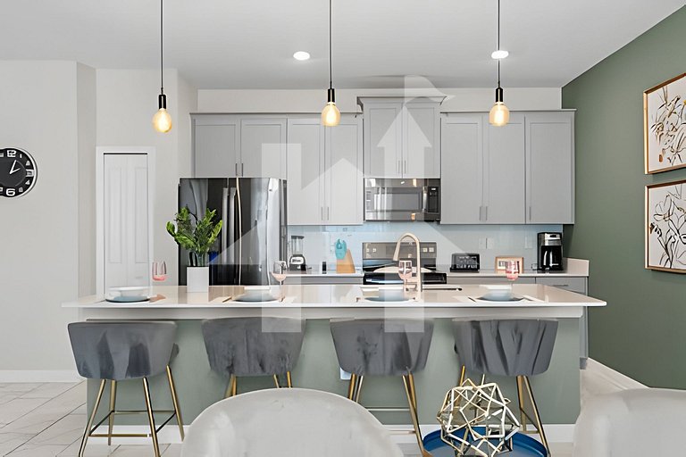 Disney-Area 4BR Townhome w/ Heated Pool