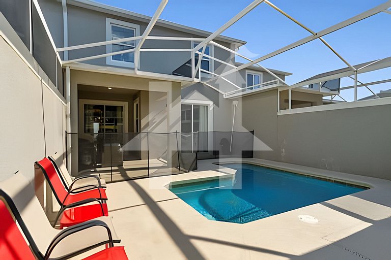 Disney-Area 4BR Townhome w/ Heated Pool