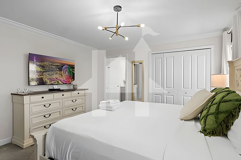 Disney-Area 4BR Townhome w/ Heated Pool