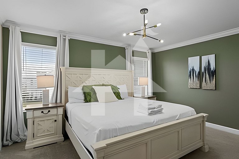 Disney-Area 4BR Townhome w/ Heated Pool