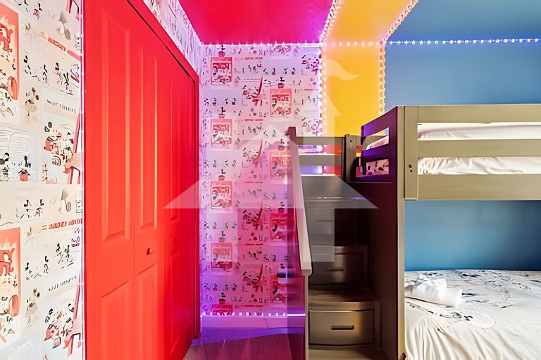 Disney-Area 4BR Townhome w/ Heated Pool