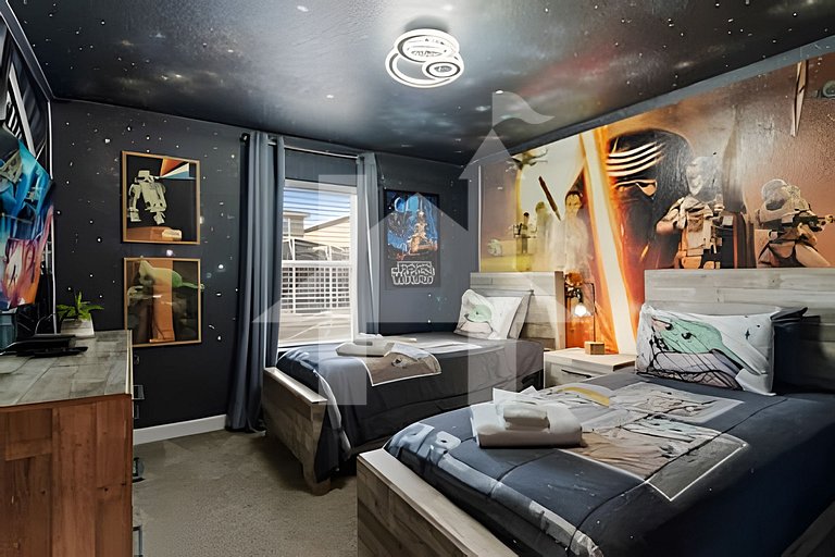 Disney-Area 4BR Townhome w/ Heated Pool