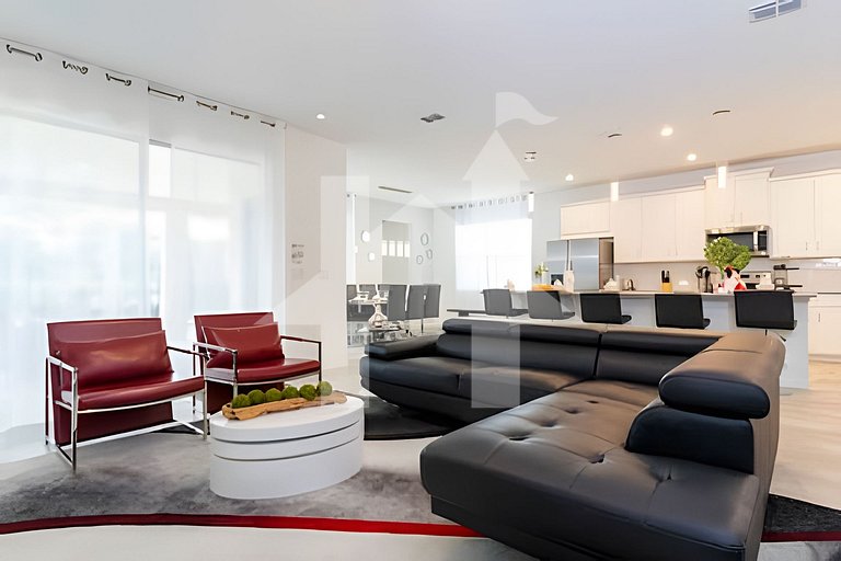 Vacation Home Near Disney, 6 bedrooms