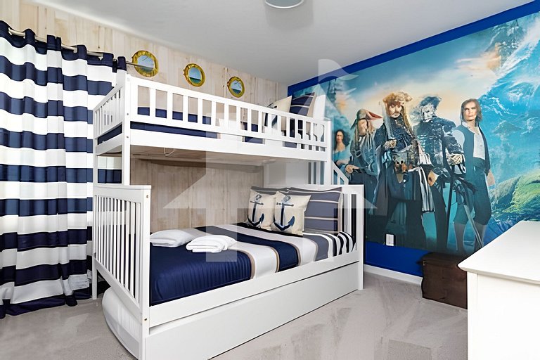 Vacation Home Near Disney, 6 bedrooms