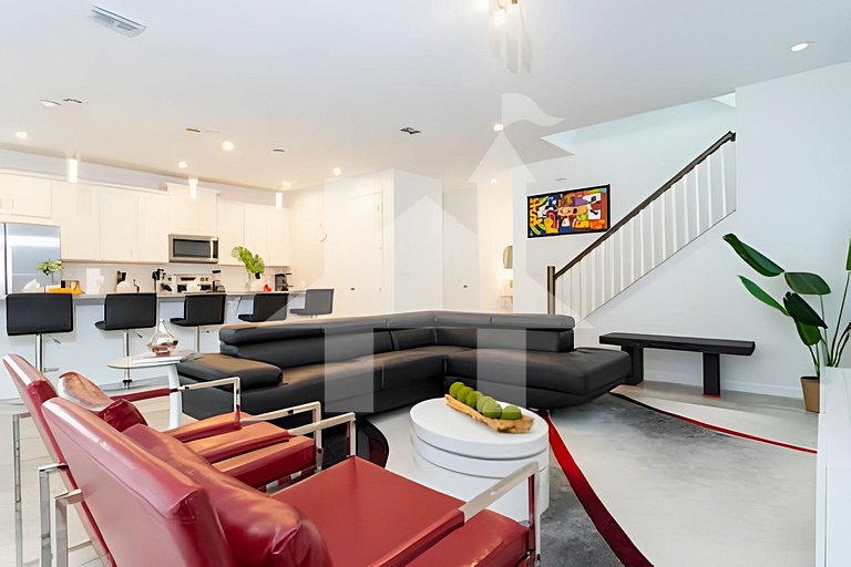 Vacation Home Near Disney, 6 bedrooms