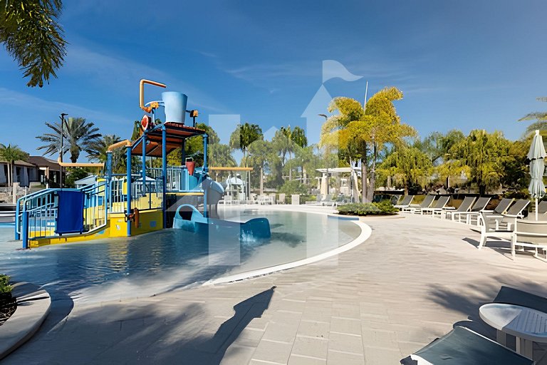 Vacation Home Near Disney, 6 bedrooms